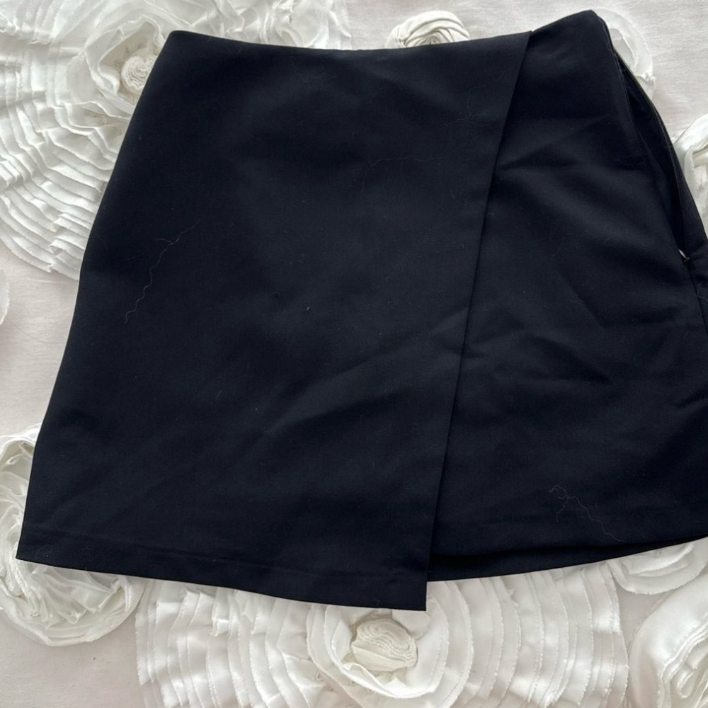 Abercrombie and fitch black Wrap Mini Skirt /skort